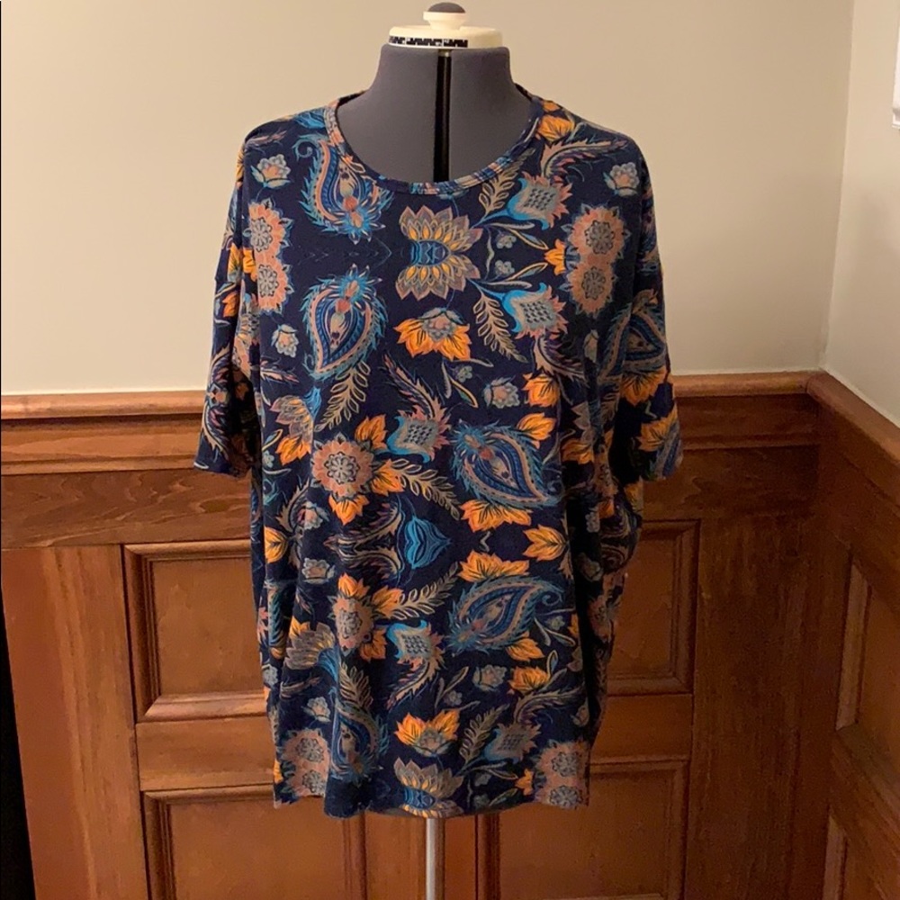 Lularoe tunic